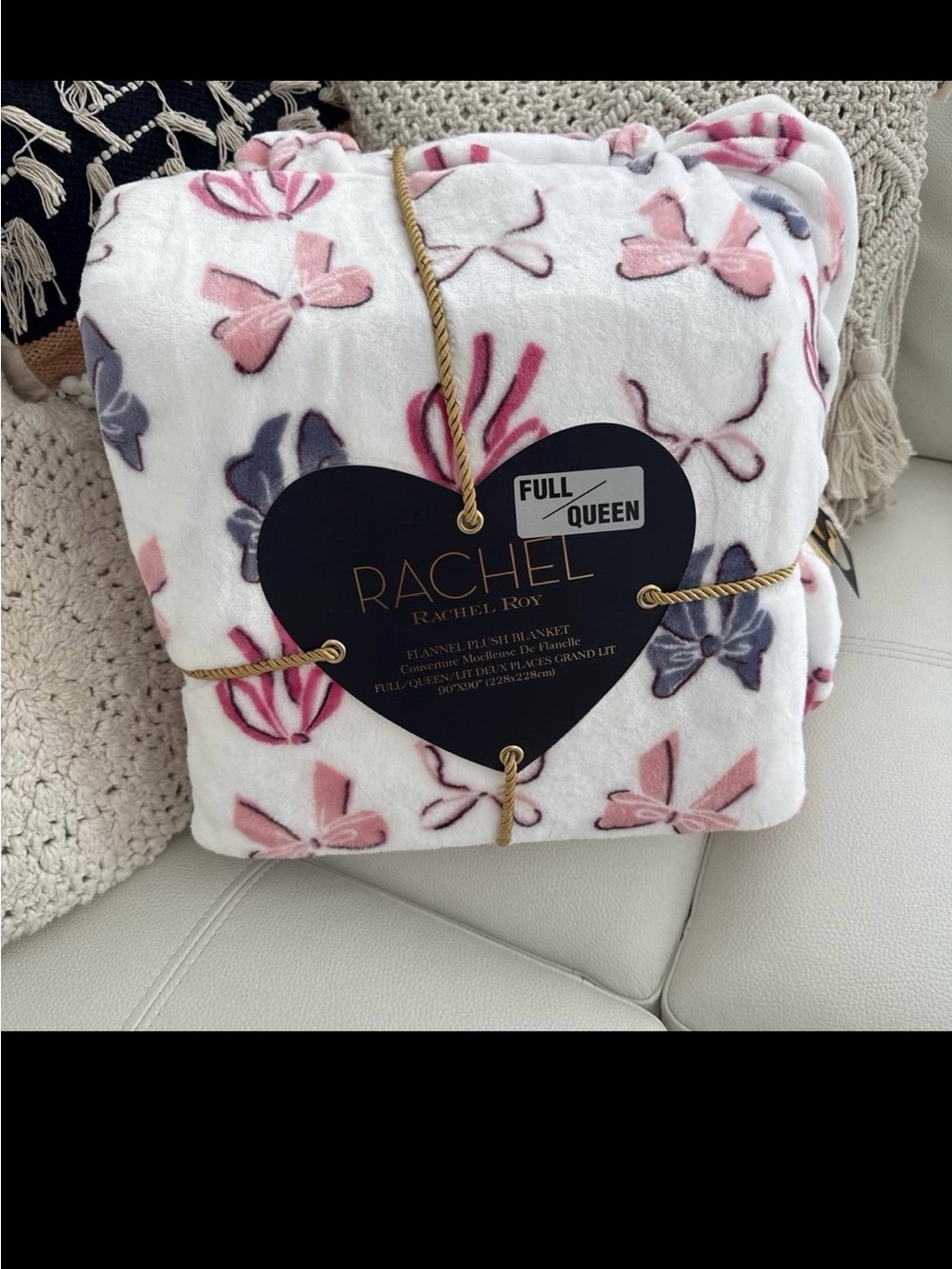 RACHEL Rachel Roy Plush Floral Bow Throw Blanket - White, Pink & Purple